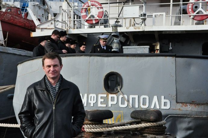 Севастопольца Владимира Дудко задержали 9 ноября 2016, русская оккупационная власть обвиняет его в подготовке диверсий организованной группой и хранении оружия